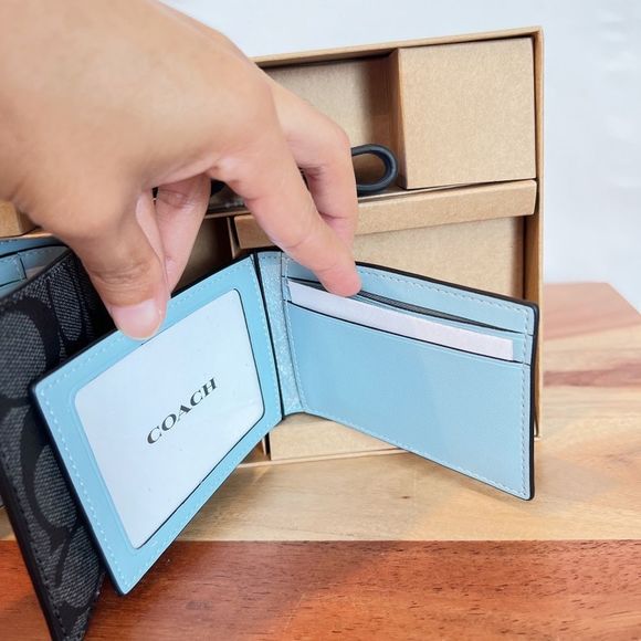 NWT Coach Boxed 3 In 1 Wallet Gift Set In Colorblock Signature Canvas - Picture 5 of 6